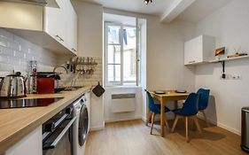 Bel appartement moderne au coeur du Panier à Marseille - Welkeys